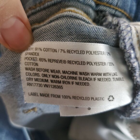 Universal Thread Shorts Womens 20W Blue High Rise Midi Stretch Denim Shorts - Picture 3 of 8